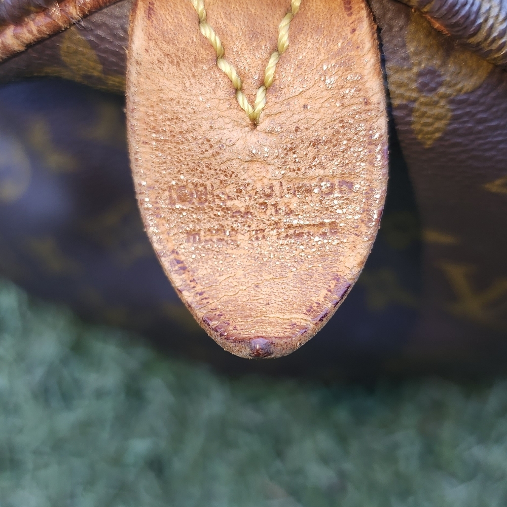Louis Vuitton Monogram Canvas